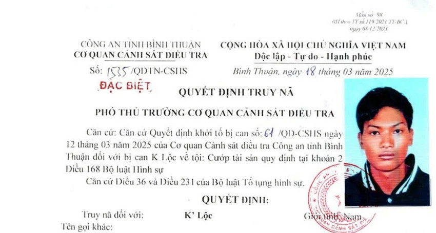 Truy na dac biet doi tuong dung sung ban vao nha bo vo
