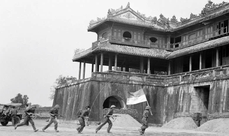 Ngày 26/3/1975, lá cờ cách mạng được kéo lên đỉnh Kỳ Đài-Phu Văn Lâu, đánh dấu mốc lịch sử Huế hoàn toàn được giải phóng, góp phần quan trọng trong cuộc đấu tranh giải phóng hoàn toàn miền Nam, thống nhất đất nước. 