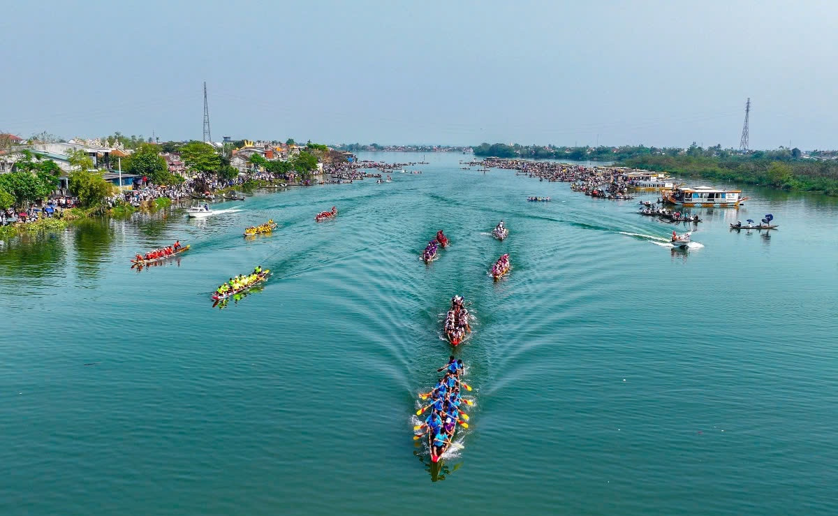 Với những tiềm năng, thế mạnh và vị thế thành phố trực thuộc Trung ương, Huế đang trên đà tạo thế và lực mới để bứt phá, trở thành một thành phố phát triển bền vững, an toàn, bình yên, thân thiện, hạnh phúc, mang đậm bản sắc văn hóa dân tộc.