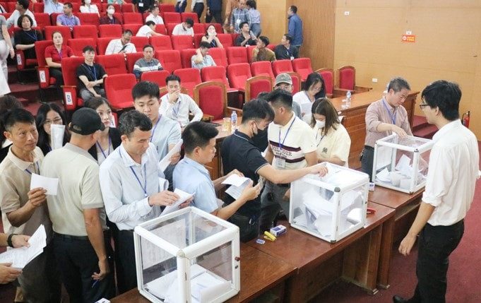 Dau thanh cong 26 lo dat, huyen Quoc Oai thu ve gan 200 ty