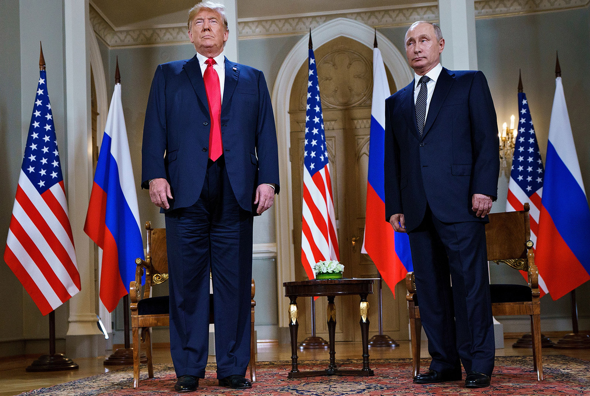 Khoảng 18h30, Tổng thống Trump bắt đầu cuộc hội đàm kín với Tổng thống Nga Putin. Ảnh: Getty.