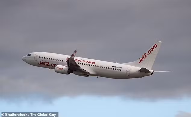 May bay ha canh khan cap vi hanh khach dot tu