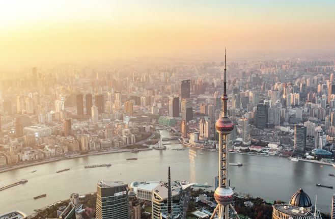 Trong hai thập kỷ qua, Thượng Hải phát triển mạnh mẽ. Trong danh sách 10 trung tâm tài chính toàn cầu hàng đầu do Global Financial Centers Index công bố năm 2024, Thượng Hải xếp thứ ba ở Châu Á. Ảnh: Getty. 