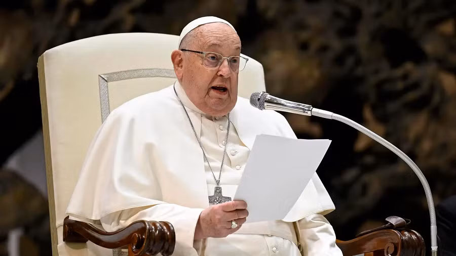 Thong tin moi nhat ve suc khoe cua Giao hoang Francis