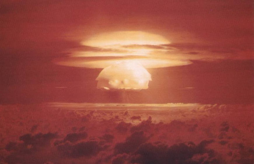 He lo su that tan khoc ve dao san ho Bikini-Hinh-2