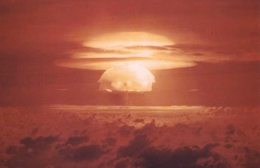 He lo su that tan khoc ve dao san ho Bikini-Hinh-2