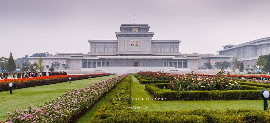 Cung điện mặt trời Kumsusan.