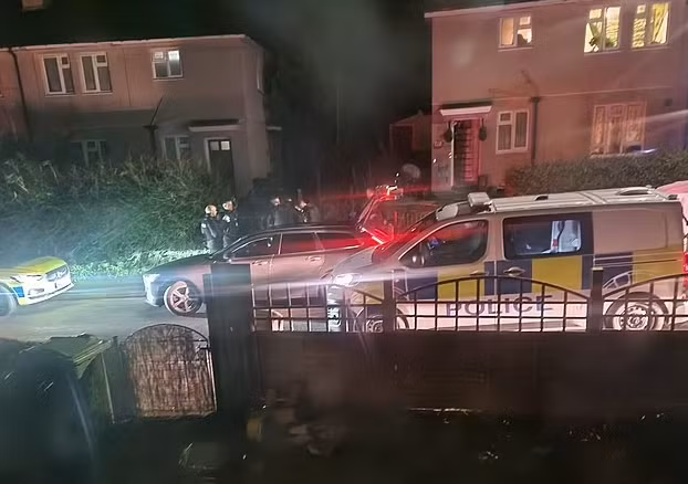 Kinh hai co gai 19 tuoi bi cho du can tu vong tai nha