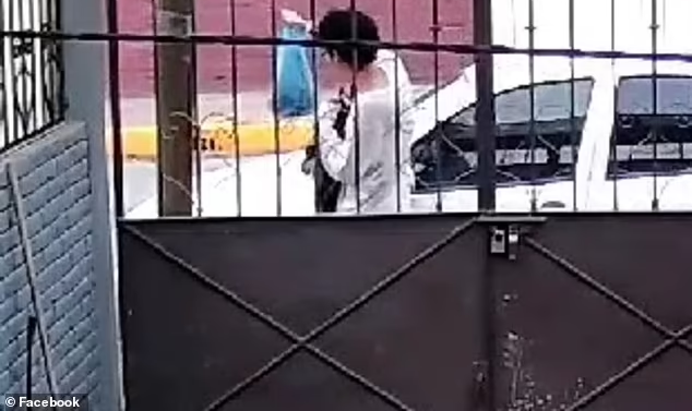 Phan no nguoi cha nhan tam bo roi con so sinh tren pho