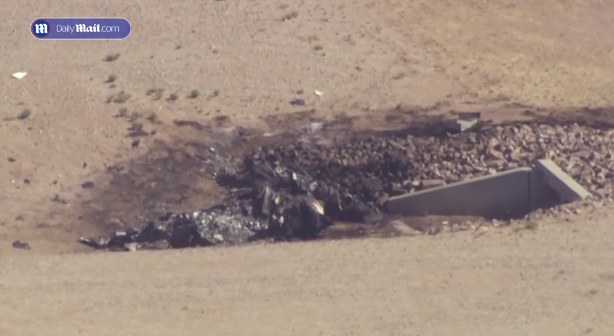 Ám ảnh hiện trường vụ hai máy bay va chạm trên không - Hình 7 Am anh hien truong vu hai may bay va cham tren khong-Hinh-7