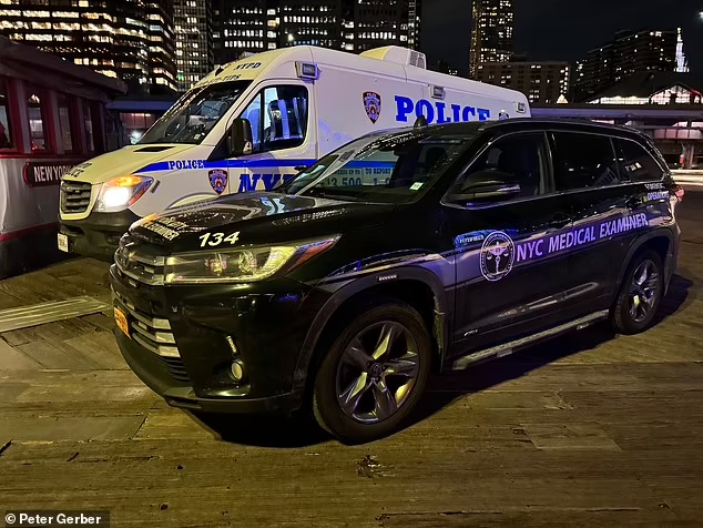 Tháng 3/2024, người ta phát hiện bộ phận thi thể người ở Amityville, Long Island. Bốn người đã bị buộc tội trong vụ án mạng kinh hoàng này. Cụ thể, Steven Brown, 44 tuổi, Jeffrey Mackey, 38 tuổi, Amanda Wallace, 40 tuổi và Alexis Nieves, 33 tuổi, đều bị bắt giữ sau khi người ta tìm thấy các bộ phận cơ thể người trong công viên Babylon. Ảnh: Peter Gerber.