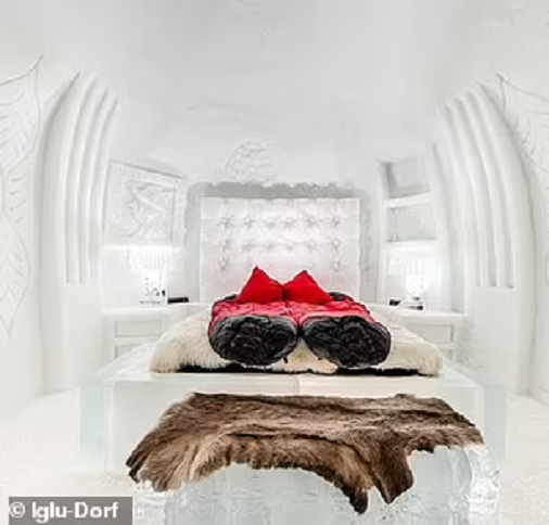 Các igloo này đều được kết nối với nhau bằng hệ thống hành lang và cấu trúc này chắc chắn đến mức bạn có thể lái xe ủi tuyết qua chúng mà không gặp vấn đề gì.