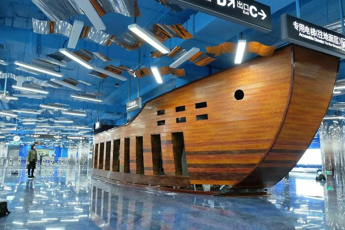 Ga tàu điện ngầm Quảng Châu.