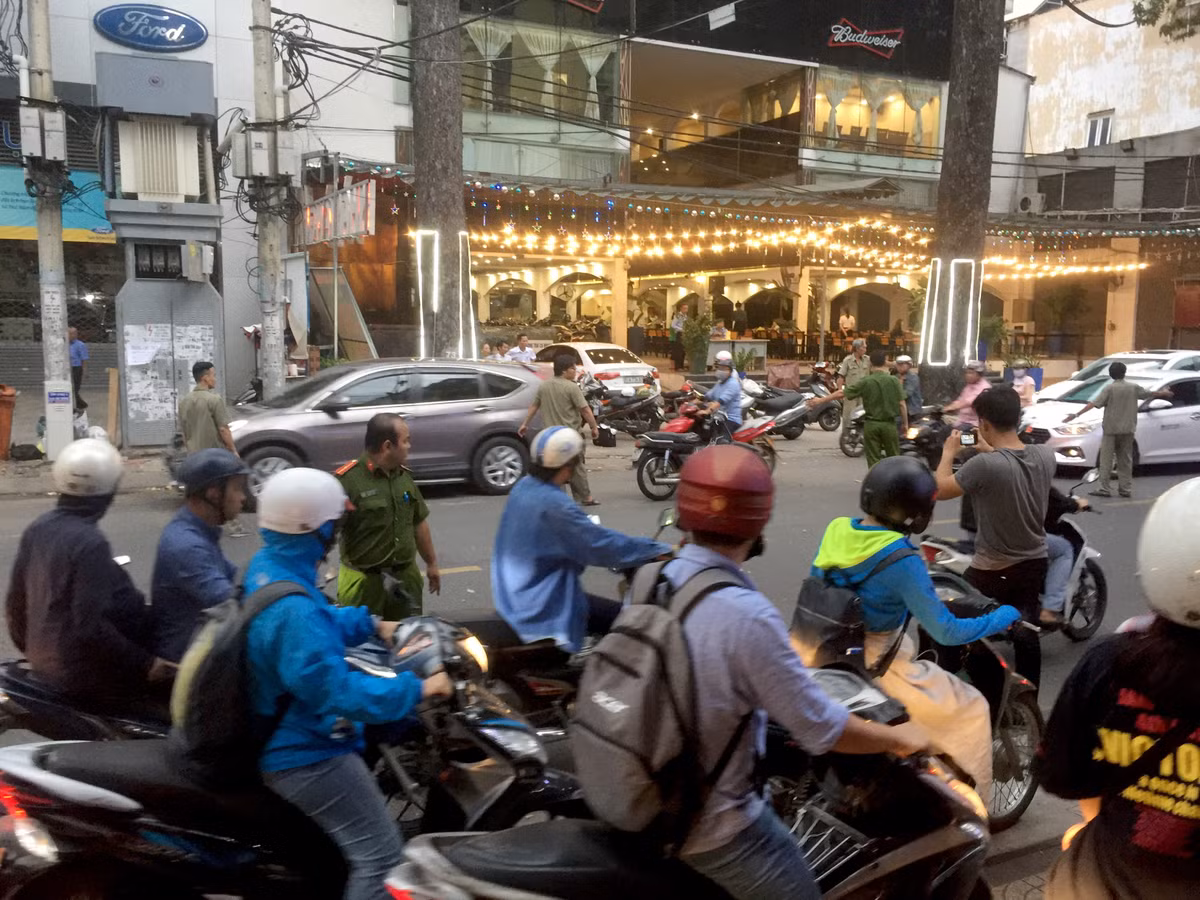 Nguyen nhan soc vu bi chem gan lia canh tay o Sai Gon