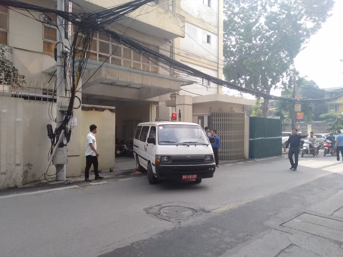 Cong an dieu tra nguyen nhan tu vong cua Thu truong Bo GD-DT-Hinh-2