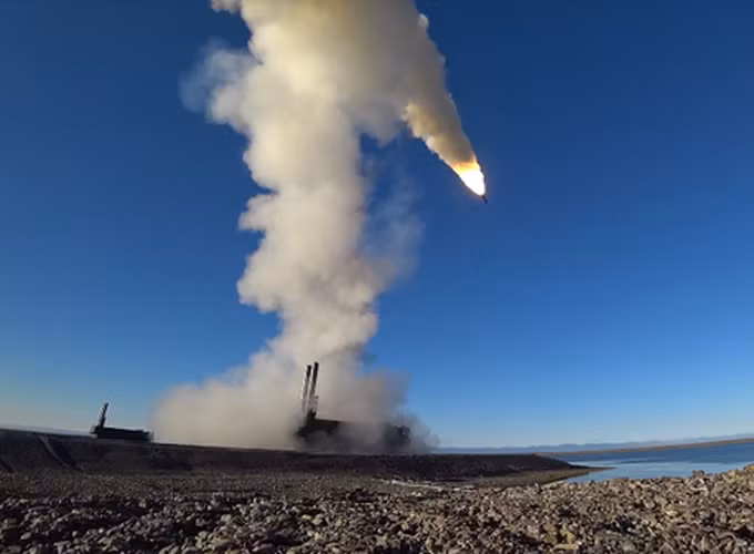 Đây là một trong ba căn cứ mới được Nga xây dựng trên vĩ tuyến 75, nằm trong tham vọng triển khai sức mạnh quân sự của Moscow tại vùng Bắc Cực.