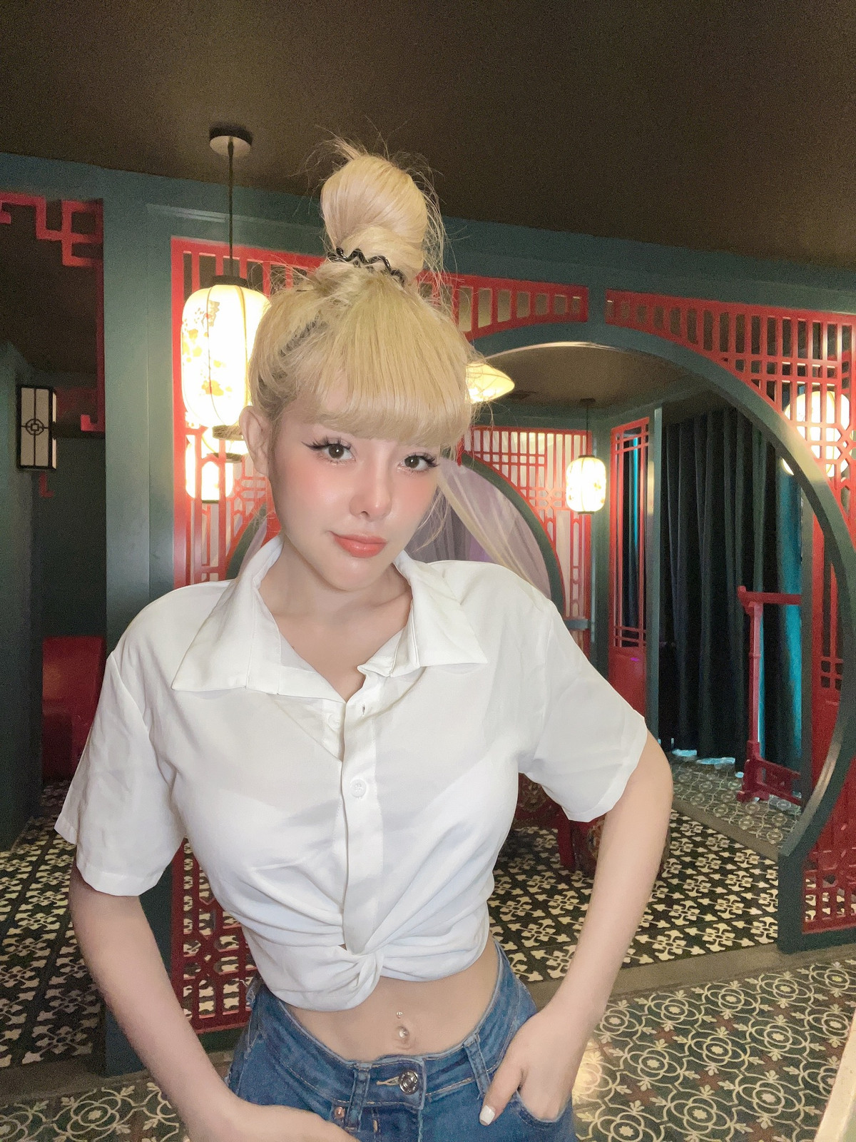 Bạn gái Lương Bằng Quang chia sẻ, trong dịp Tết nguyên đán lần này, cô cũng không nhận show DJ để có thêm thời gian bên gia đình, đưa ba mẹ đi chơi từ ngày giao thừa đến hết 3 mùng Tết.