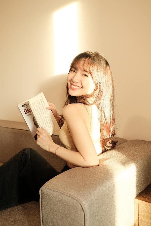 Sau 6 năm nổi tiếng, "thánh nữ Bolero" khiến nhiều người bất ngờ với ngoại hình và cuộc sống hạnh phúc viên mãn.