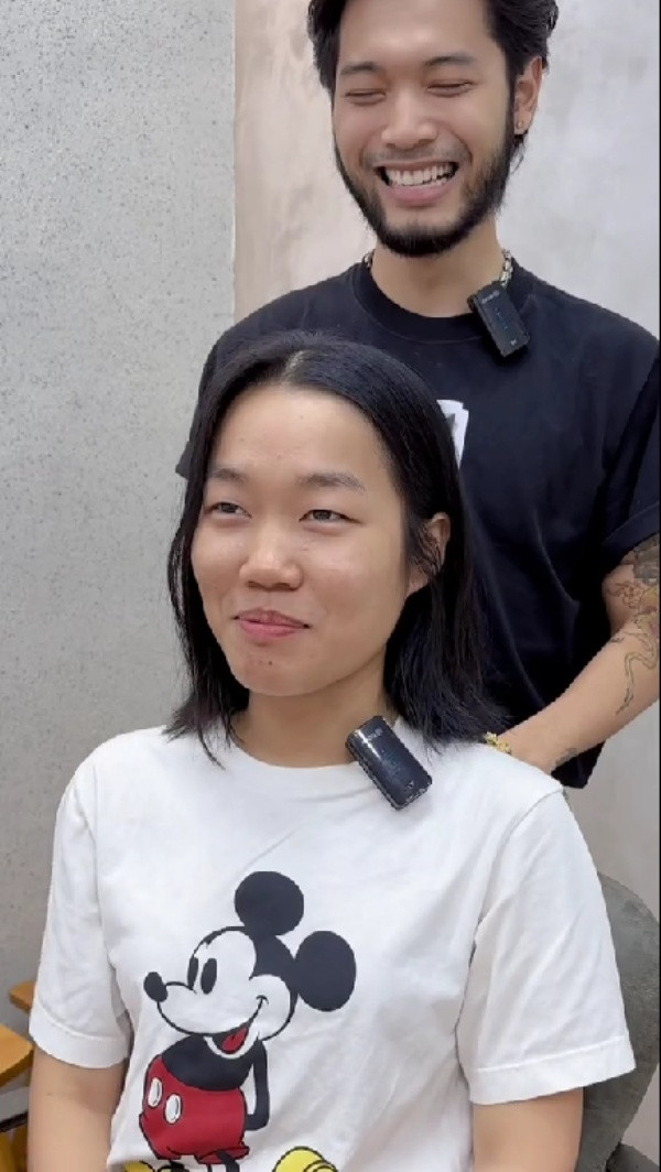 Đây không phải lần đầu Lê Thụy có hành động gây tranh cãi. Trong buổi họp báo ra mắt MV Trái Tim Yêu Thương của ca sĩ Á hậu Thúy Vân, TikToker Lê Thụy từng xuất hiện trong bộ trang phục “chặt chém” người nhìn.