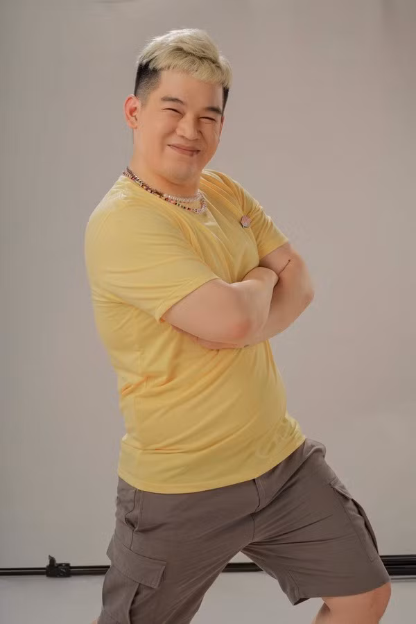 Cách đây không lâu Long Chun từng bộc bạch về mức thu nhập của mình trên MXH. Theo đó anh kiếm ít cũng được vài trăm triệu, có những tháng cao điểm nhiều công việc mức thu nhập có thể lên đến 1 tỷ đồng. Ảnh: Tổng hợp