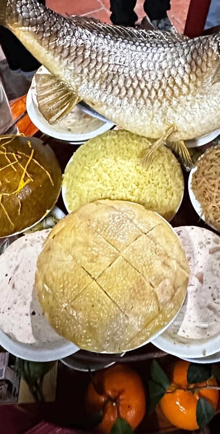 Cư dân mạng còn đề nghị chủ nhân của đĩa thịt "đỉnh cao" quay clip để mọi người có thể hiểu rõ hơn về cách chặt.