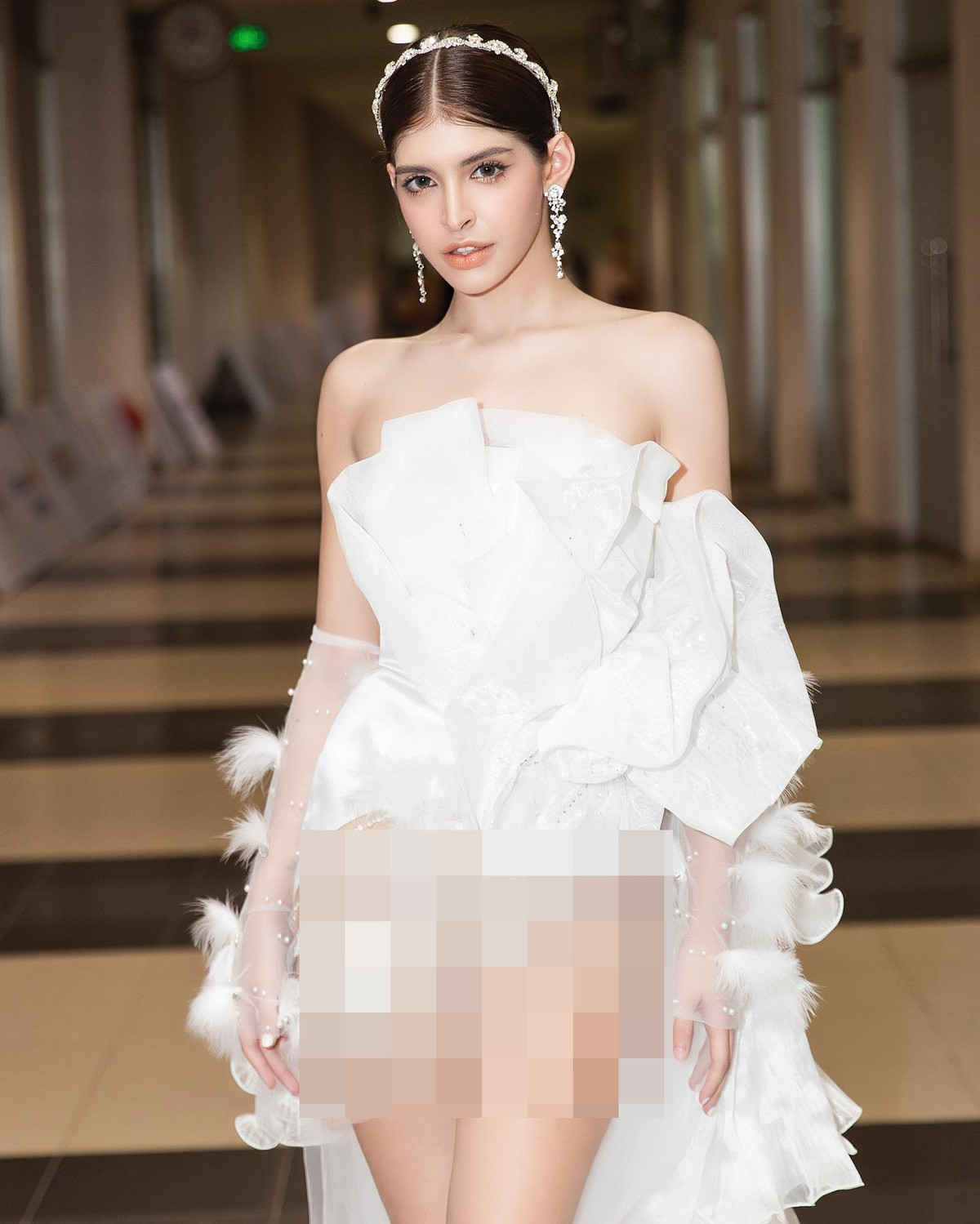 Không chỉ trở lại con đường nghệ thuật, An Tây còn đẩy mạnh hình ảnh của mình thông qua kênh TikTok cá nhân. Những clip vui vẻ, hài hước của người mẫu Tây này nhận được rất nhiều lượt thích. Ảnh: FBNV