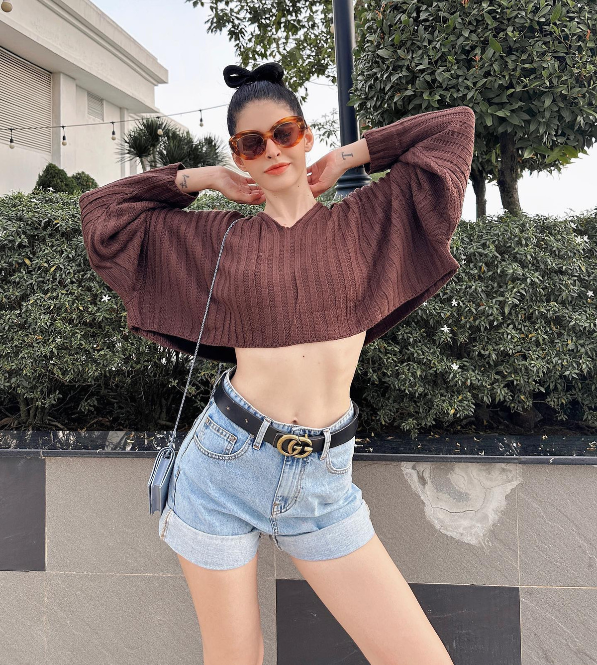 Nhờ vẻ đẹp ấn tượng nên cô mang quốc tịch Tây Ban Nha này được mệnh danh là "bông hồng xứ Tây".