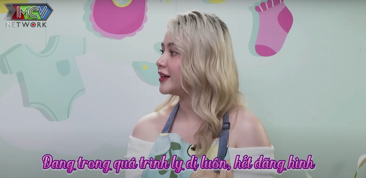 Gái xinh 2K chia sẻ: “Trong quá trình chăm con, anh ấy cũng đi làm nhiều nên cả hai xảy ra nhiều xung đột không giải quyết được. Mình cũng nhận thấy không hợp với môi trường như vậy nữa. Nên mình là người đề nghị dừng lại".