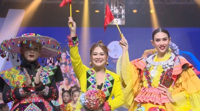 Chàng hot TikToker sinh năm 1996 rất hào hứng cho lần trở lại sàn runway này.