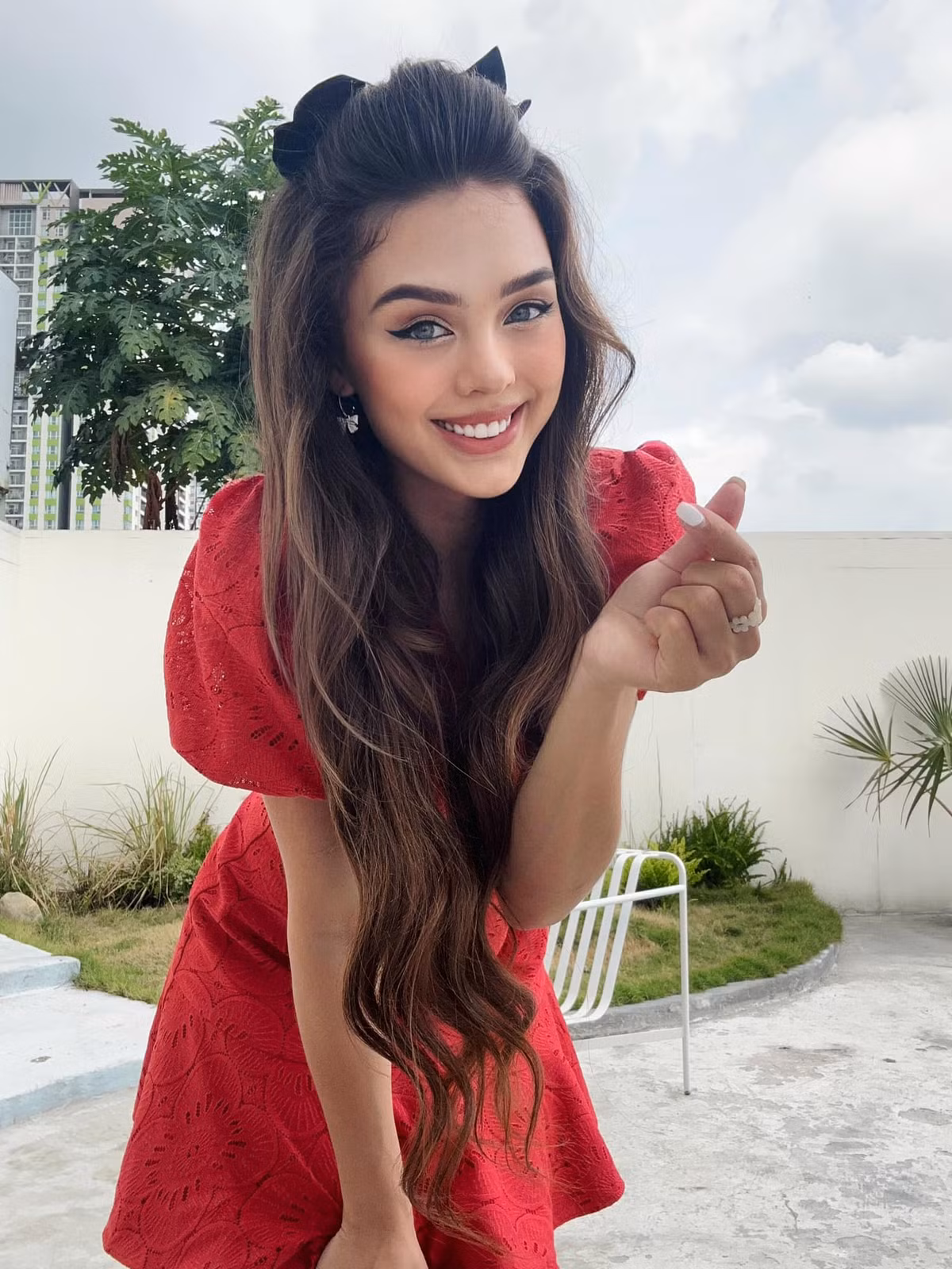 Nhan sắc và vóc dáng của "bà mẹ 1 con" thậm chí còn thăng hoa hơn hồi mang bầu.