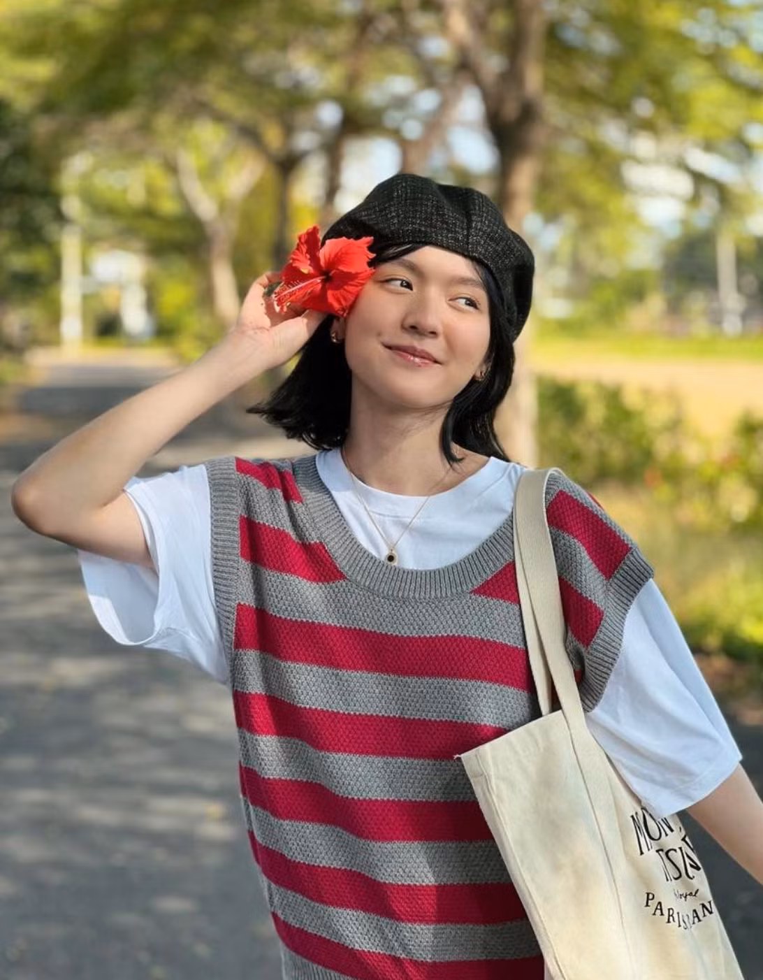 Nhiều người không khỏi tò mò và cũng chờ đợi xem năm 2023 này, Hải Tú có quay trở lại làng giải trí hay không.