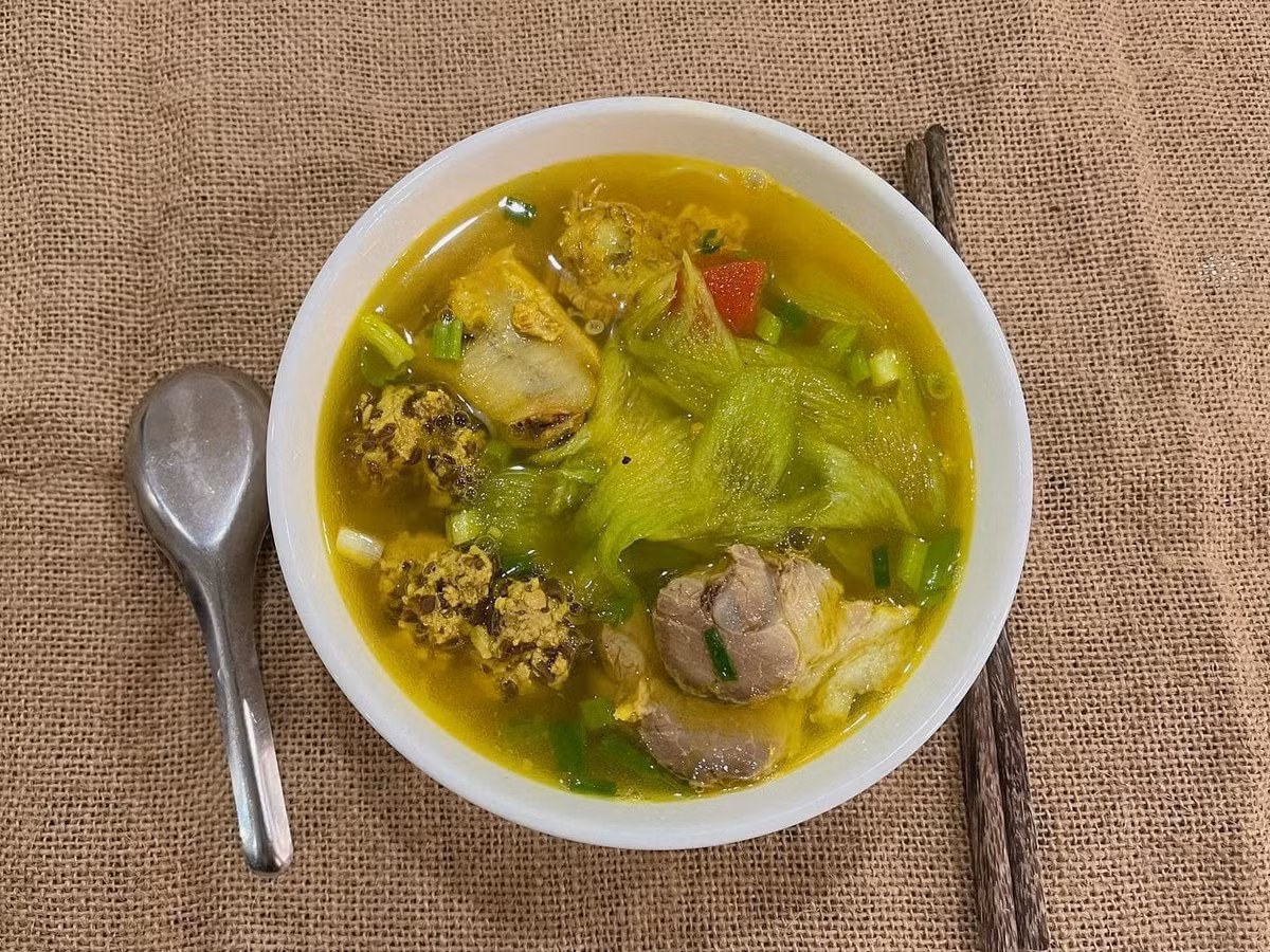 Nhìn thì có vẻ cầu kì, nhưng Phương Thảo cho biết cô chỉ nấu tầm 15 phút đến 30 phút tuỳ thuộc vào món ăn đó cần phải nấu nhiều hay ít công đoạn.