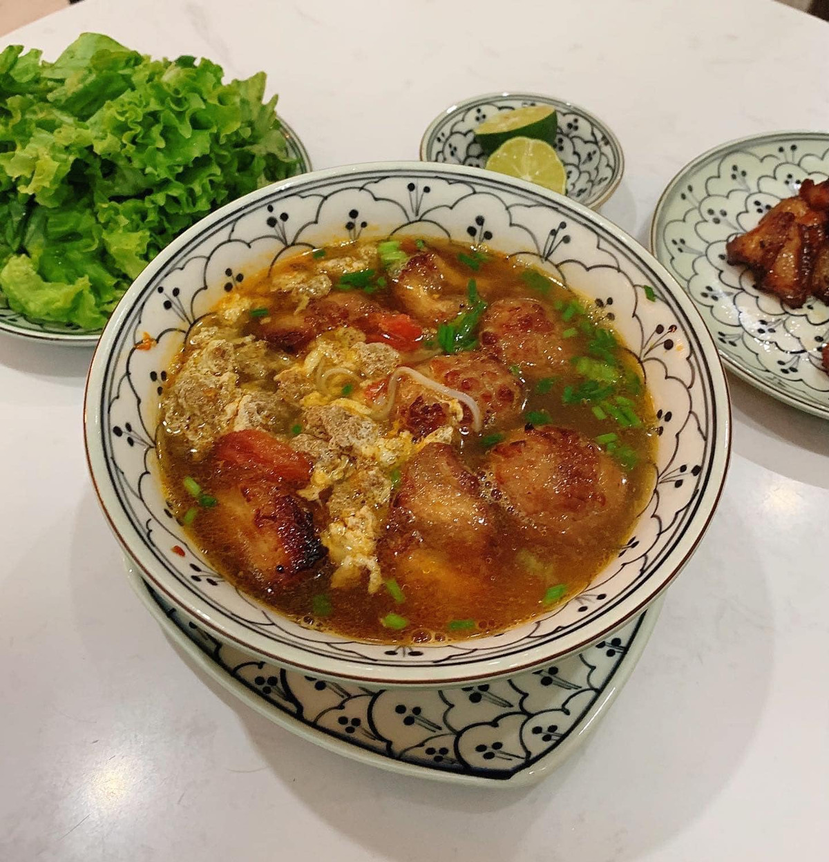 Có thể nói, bữa ăn nào của cô cũng tràn ngập dinh dưỡng. Đặc biệt trông rất hấp dẫn.