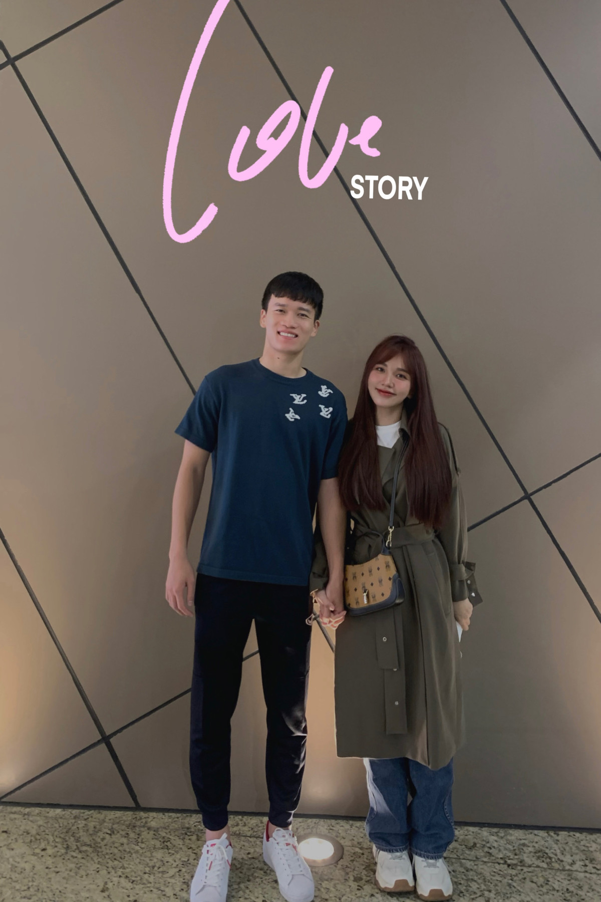 Được biết, Gia Hân hơn Hoàng Đức 1 tuổi, sinh năm 1997 đến từ Đồng Nai.