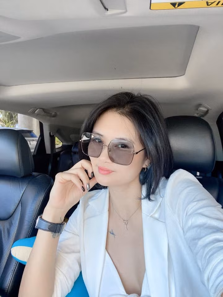 Nhờ ngoại hình đẹp, 3 lần Kim Huệ đều được bình chọn là hoa khôi của các giải đấu.