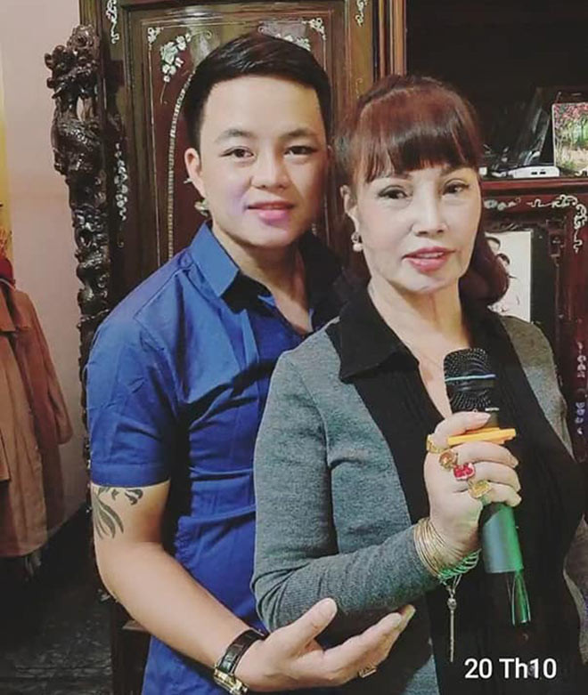 Sau 5 năm nổi tiếng, hiện tại cặp đôi lệch tuổi vẫn chung sống hạnh phúc mặc những lời dèm pha của cư dân mạng.