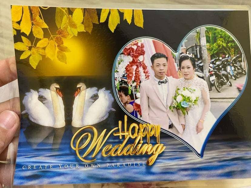 Tuy có một chút bực mình về thợ chụp ảnh ở thời điểm đó, nhưng đó cũng là kỷ niệm đáng nhớ trong lễ cưới của họ. Ảnh: Huỳnh Hoa/Bao Lâu Chia Tay