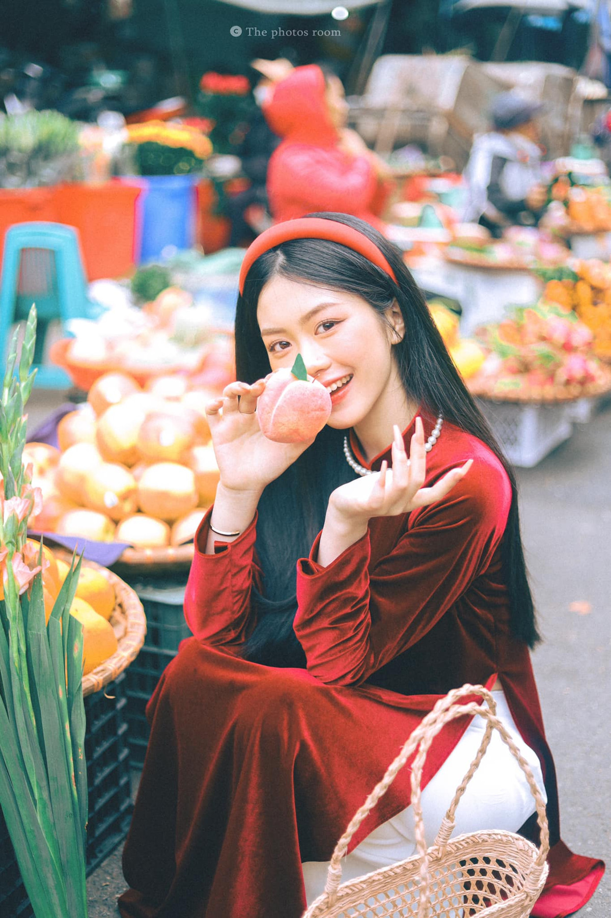 Chợ Đồng Xuân được coi là một trong những khu chợ sầm uất nhất Hà Nội. Dù đã trải qua hàng chục năm nhưng chợ Đồng Xuân vẫn mang trong mình một vẻ đẹp hoài cổ, mộc mạc và bình dị. Ảnh: Lê Giangg