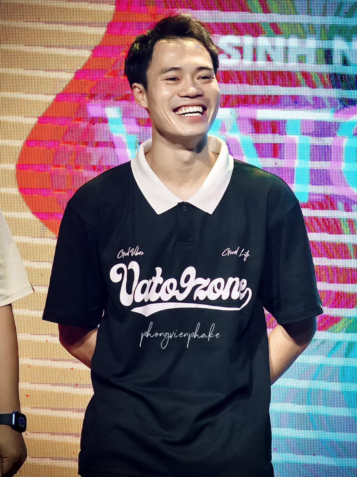 Nguyễn Văn Toàn là cầu thủ đại diện Việt Nam thi đấu ở cấp độ U19 và U23. Ngày 24/03/2016, anh ra mắt đội tuyển trong trận gặp Trung Hoa Đài Bắc thuộc khuôn khổ vòng loại World Cup 2018.