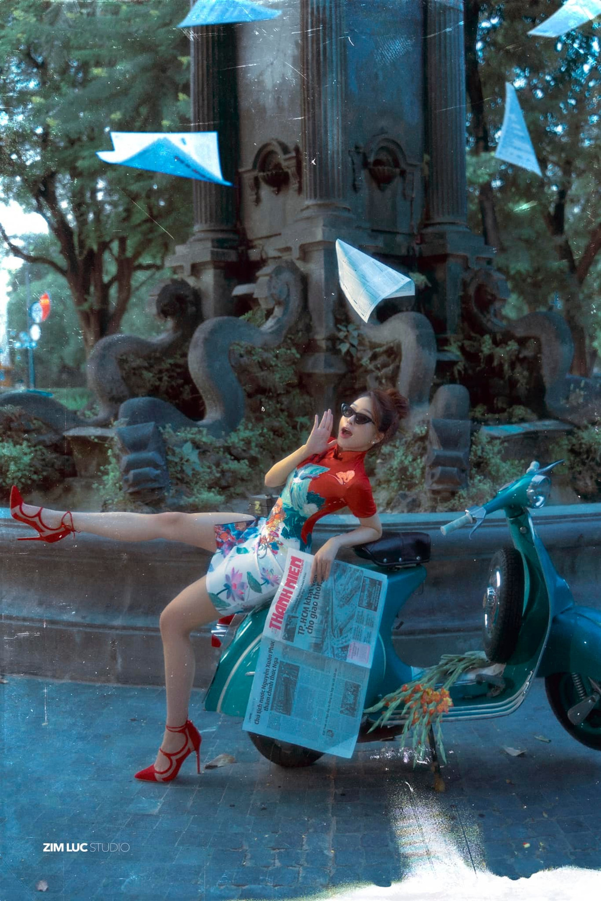 Ngay cả trang phục đời thường cũng được cô lựa chọn kiểu dáng gợi cảm hơn, táo bạo hơn. Ảnh: FBNV