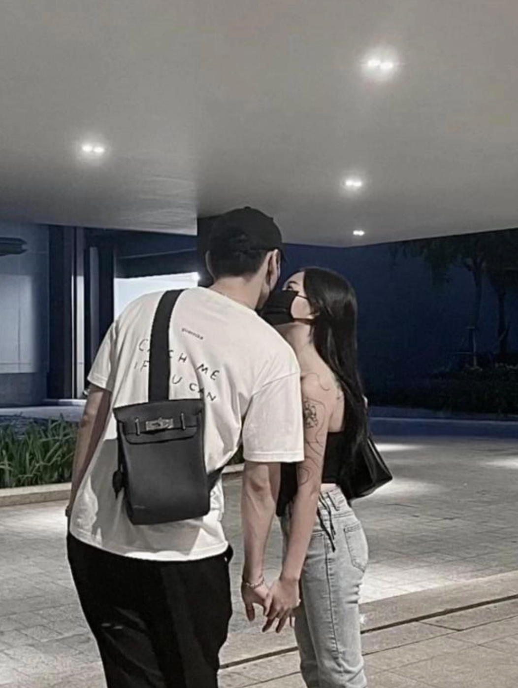 Bên cạnh đó, tình yêu của Đàm tổng khiến nhiều người ghen tỵ vì quá đỗi lãng mạn và hạnh phúc.