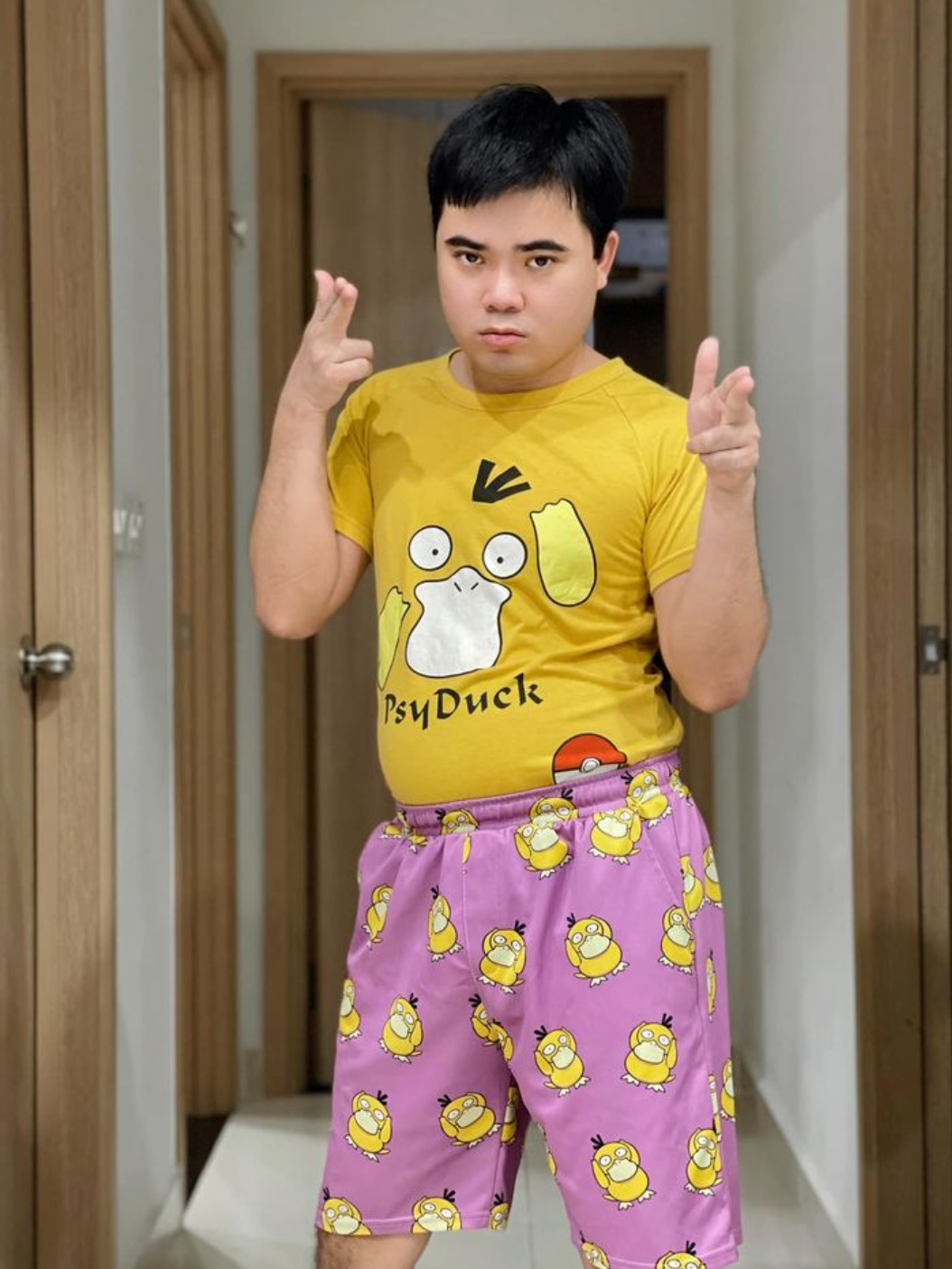 Từ vụ việc này Bông Tím quyết định công khai hết mọi thứ lên mạng dù biết chuyện này chẳng hay ho gì và lấy đó làm bài học cho bản thân cũng như nhiều người khác đang trong tình trạng như vậy.