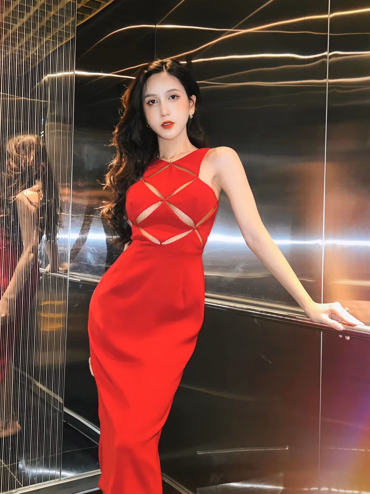 Hoàng Học cho biết, cô thực hiện phẫu thuật tại Việt Nam vì mùa dịch COVID-19 không thể sang Thái Lan chuyển giới. Khát khao làm con gái quá lớn khiến cô không đợi lâu thêm nữa.