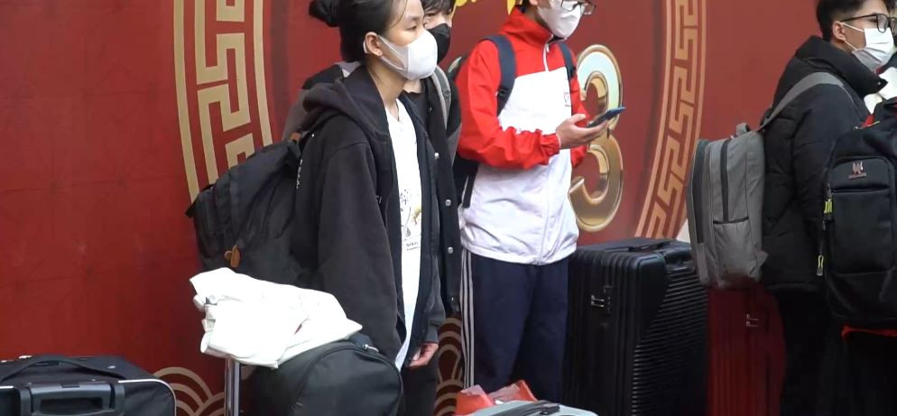 Sinh vien xuc dong nhan ve 0 dong cua “Chuyen xe ve Tet”-Hinh-2