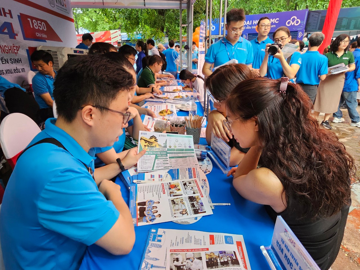 GSTSKH Vũ Hoàng Linh: Mạnh dạn đặt nguyện vọng ở ngành phù hợp nhất GSTSKH Vu Hoang Linh: Manh dan dat nguyen vong o nganh phu hop nhat