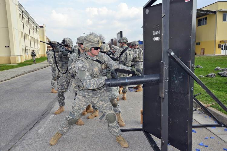 Lính Mỹ này khẳng định sẵn sàng hỗ trợ một cuộc tấn công liều chết nhằm vào đơn vị và thừa nhận bản thân có thể mất mạng.
