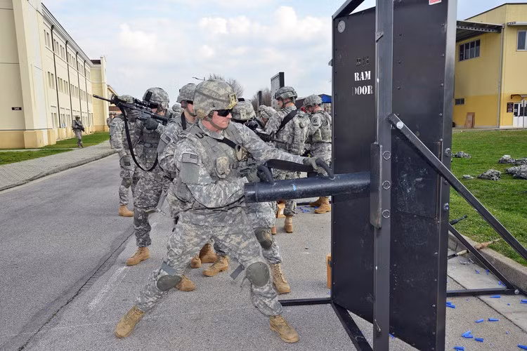 Lính Mỹ này khẳng định sẵn sàng hỗ trợ một cuộc tấn công liều chết nhằm vào đơn vị và thừa nhận bản thân có thể mất mạng.