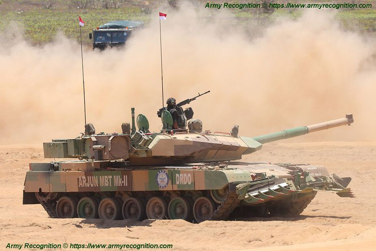 Các chuyên gia đánh giá xe tăng này ngang ngửa với những dòng xe tăng hiện đại hàng đầu như Leopard 2A7 của Đức, M1A2 Abrams của Mỹ hay T-90MS của Nga.