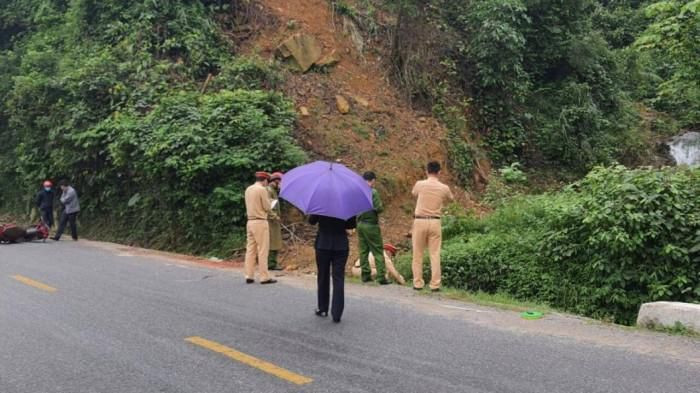  Tân sinh viên Học viện cảnh sát tử vong do tai nạn: Tối 23/10, Dương Đình Pháp (SN 2003, trú huyện Hương Sơn, Hà Tĩnh) đi chơi chia tay với bạn trước khi ra trường đại học nhập học. Khi xe về đến đoạn Khe Xối (thôn Kim Cương 2, cách nhà khoảng 2km) thì không may gặp nạn, ngã ra đường. Ngày 24/10, người dân mới phát hiện và đưa đi cấp cứu do vết thương quá nặng nên em Pháp đã không qua khỏi. 