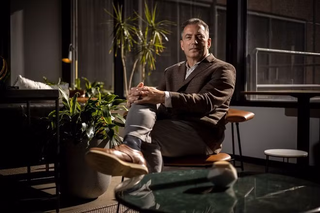 He lo dieu kien gia nhap hoi kin doc quyen cua gioi sieu giau the gioi-Hinh-2